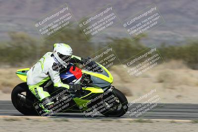 media/Dec-01-2025-Moto Forza (Mon) [[2daa91e15f]]/2-Intermediate Group/Session 3 (Turn 7 Inside Pans)/